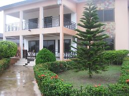 Room-ghouse Room A Ideal For Friends fam