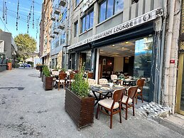 Pera Port Lounge Hotel