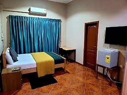 Room-ghouse Room D Ideal For Friends fam