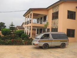 Room-ghouse Room D Ideal For Friends fam