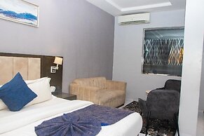 Perfecto La Villa Hotel and Suites