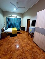 Room-ghouse Room B Ideal For Friends fam