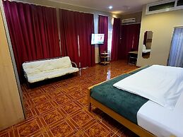 Room-ghouse Room B Ideal For Friends fam