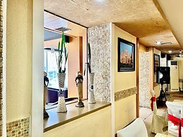 Kharaa Hotel & Restaurant