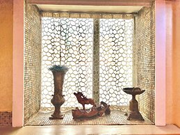 Kharaa Hotel & Restaurant