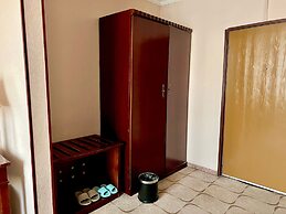 Kharaa Hotel & Restaurant