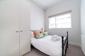 Prime Location - Stylish Apartment