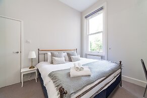 Prime Location - Stylish Apartment