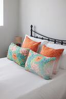 Prime Location - Stylish Apartment