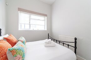 Prime Location - Stylish Apartment