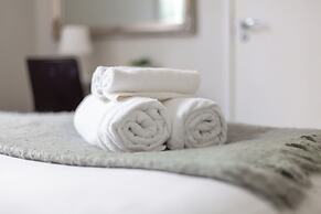 Prime Location - Stylish Apartment