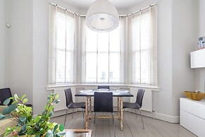 Prime Location - Stylish Apartment