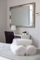 Prime Location - Stylish Apartment