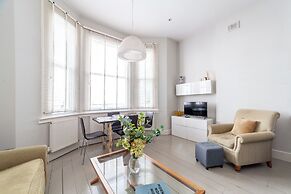 Prime Location - Stylish Apartment