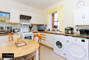 Homely Cottage for all Holiday Outdoor Activities