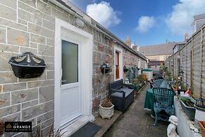 Homely Cottage for all Holiday Outdoor Activities