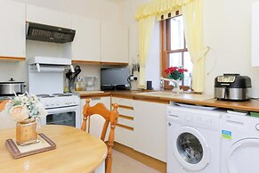 Homely Cottage for all Holiday Outdoor Activities