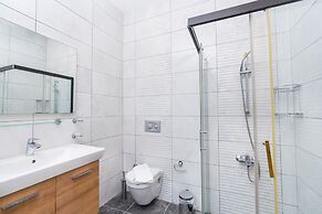 Lux Villa With Jacuzzi Inf Pool - All Rooms w AC