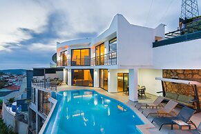 Lux Villa With Jacuzzi Inf Pool - All Rooms w AC