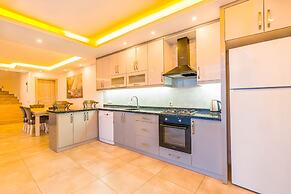 Lux Villa With Jacuzzi Inf Pool - All Rooms w AC