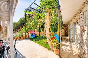 Lux Villa With Inf Pool Jacuzzi - All Rooms w AC