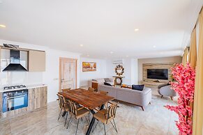 Lux Villa With Inf Pool Jacuzzi - All Rooms w AC