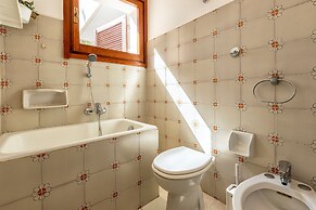 Sardinia Re - Shuluq 6