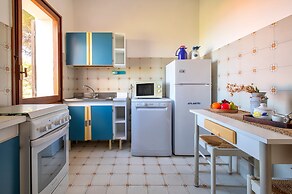 Sardinia Re - Shuluq 6