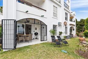 Amazing Pool and Garden Apartment by Costarentals - Ref 253