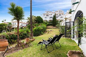 Amazing Pool and Garden Apartment by Costarentals - Ref 253