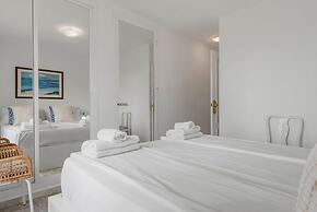 Amazing Pool and Garden Apartment by Costarentals - Ref 253