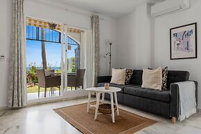 Amazing Pool and Garden Apartment by Costarentals - Ref 253