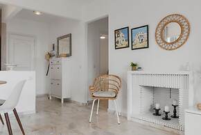 Amazing Pool and Garden Apartment by Costarentals - Ref 253