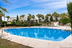 Amazing Pool and Garden Apartment by Costarentals - Ref 253