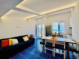 YourHome - La Famiglia Apartment