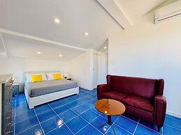 YourHome - La Famiglia Apartment