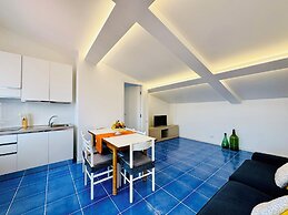 YourHome - La Famiglia Apartment