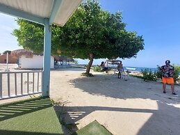 CABAÑAS PLAYA TIBURON