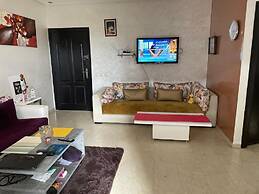 Apartment With Swimming Pool and sea a few Meters Away