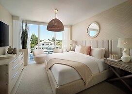 Pier Sixty-Six (Pier 66)