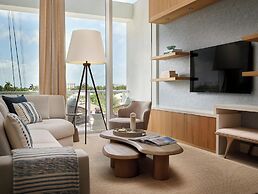 Pier Sixty-Six (Pier 66)