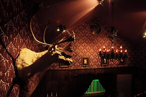 The Roxbury at Stratton Falls