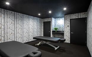 The Roxbury at Stratton Falls