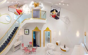 The Roxbury at Stratton Falls