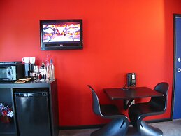 The Roxbury at Stratton Falls