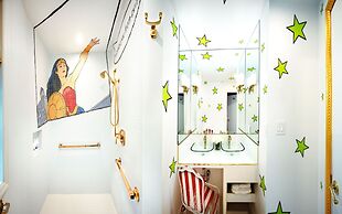 The Roxbury at Stratton Falls