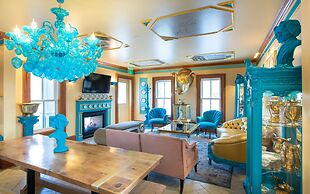 The Roxbury at Stratton Falls