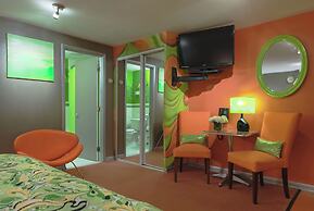 The Roxbury at Stratton Falls