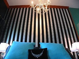 The Roxbury at Stratton Falls