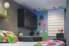 The Roxbury at Stratton Falls